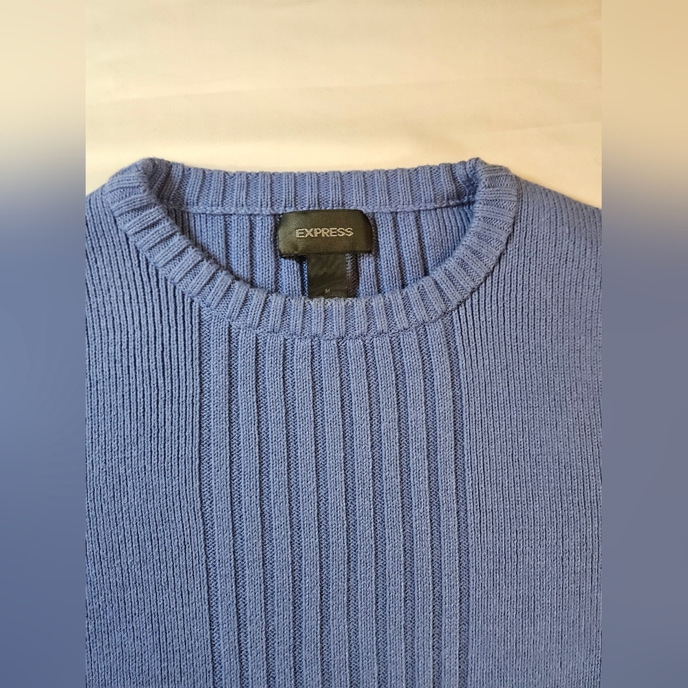 Express Womens Periwinkle Blue Long Sleeve Crewneck Pullover Sweater Size Medium - Picture 3 of 8